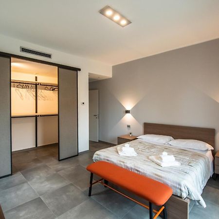 350 M Da Ospedale Maggiore L Parcheggio Prive L Rooms Parma Exterior foto