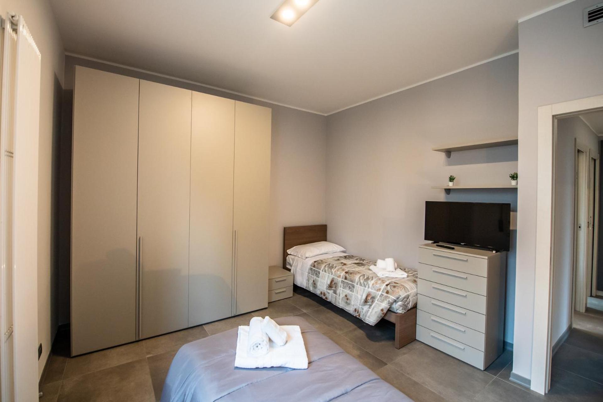350 M Da Ospedale Maggiore L Parcheggio Prive L Rooms Parma Exterior foto